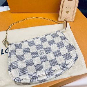 Louis Vuitton Mini Pochette Accessoires DA Damier